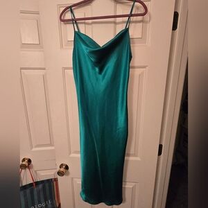 Bebe emerald green 💚 slip dress sz M